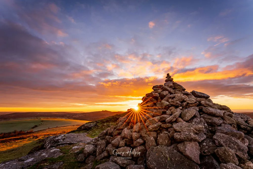 GaryHolpin's tweet photo. So, how was #Dartmoor tors week for you? Which is your WINNER this week? 👇 

If you enjoy my work, please whow your support with a RT!

1. Chinkwell Tor sunrise
2. Brentor Saharan skies
3. Dawn colours at Bonehill
4. Dawn at Bowerman's Nose

#SundayMotivation #Sundayvote #Devon https://t.co/VlXi5MVC3i