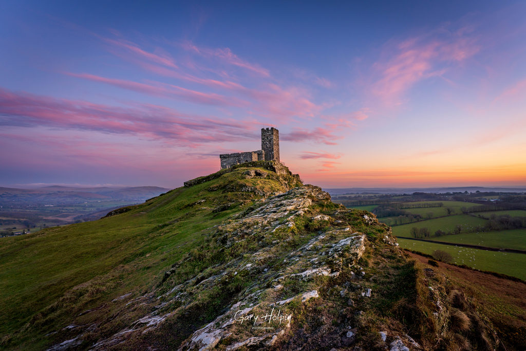 GaryHolpin's tweet photo. So, how was #Dartmoor tors week for you? Which is your WINNER this week? 👇 

If you enjoy my work, please whow your support with a RT!

1. Chinkwell Tor sunrise
2. Brentor Saharan skies
3. Dawn colours at Bonehill
4. Dawn at Bowerman's Nose

#SundayMotivation #Sundayvote #Devon https://t.co/VlXi5MVC3i