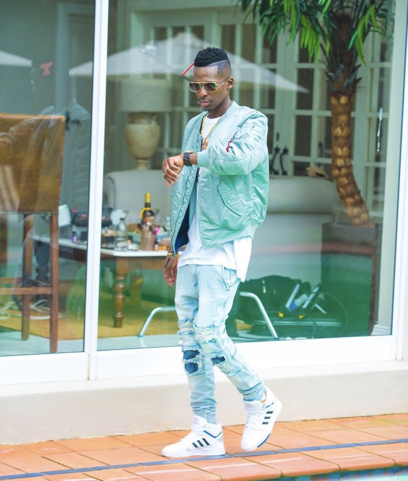 ChrisExcel102's tweet photo. I feel like DJ Tira is not appreciated enough. https://t.co/SB1m5yFpJ8