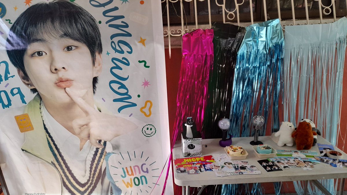 DBKcsEvents's tweet photo. All set up! 

We Bear Jungwon Birthday Cupsleeve Event

WHEN: February 26, 2023
LOCATION: RoyalTea Brgy. Kanluran Sta. Rosa City, Laguna https://t.co/PHDN3jR0eC