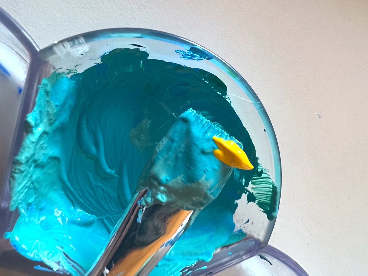 BBJBalt's tweet image. 🖌🎨  #mixingcolors #tiffanyblue 🤍💙💚💛