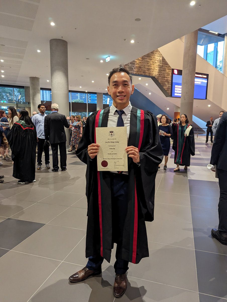 lexleong's tweet photo. Got a few more alphabets under my signature, RCPA FFSc(Research). Maybe my signature might have weight https://t.co/GEiOm7WEt2