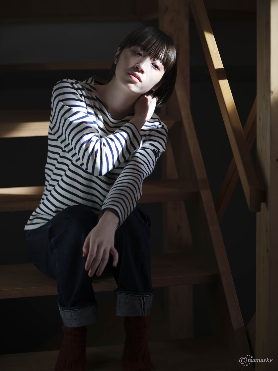 toomarky's tweet photo. ふりそそぐ光 02

#SONURI #上馬の家 #ポートレート #Sigma85 #GFX100s #影 #光 https://t.co/jlOYSDwJjP