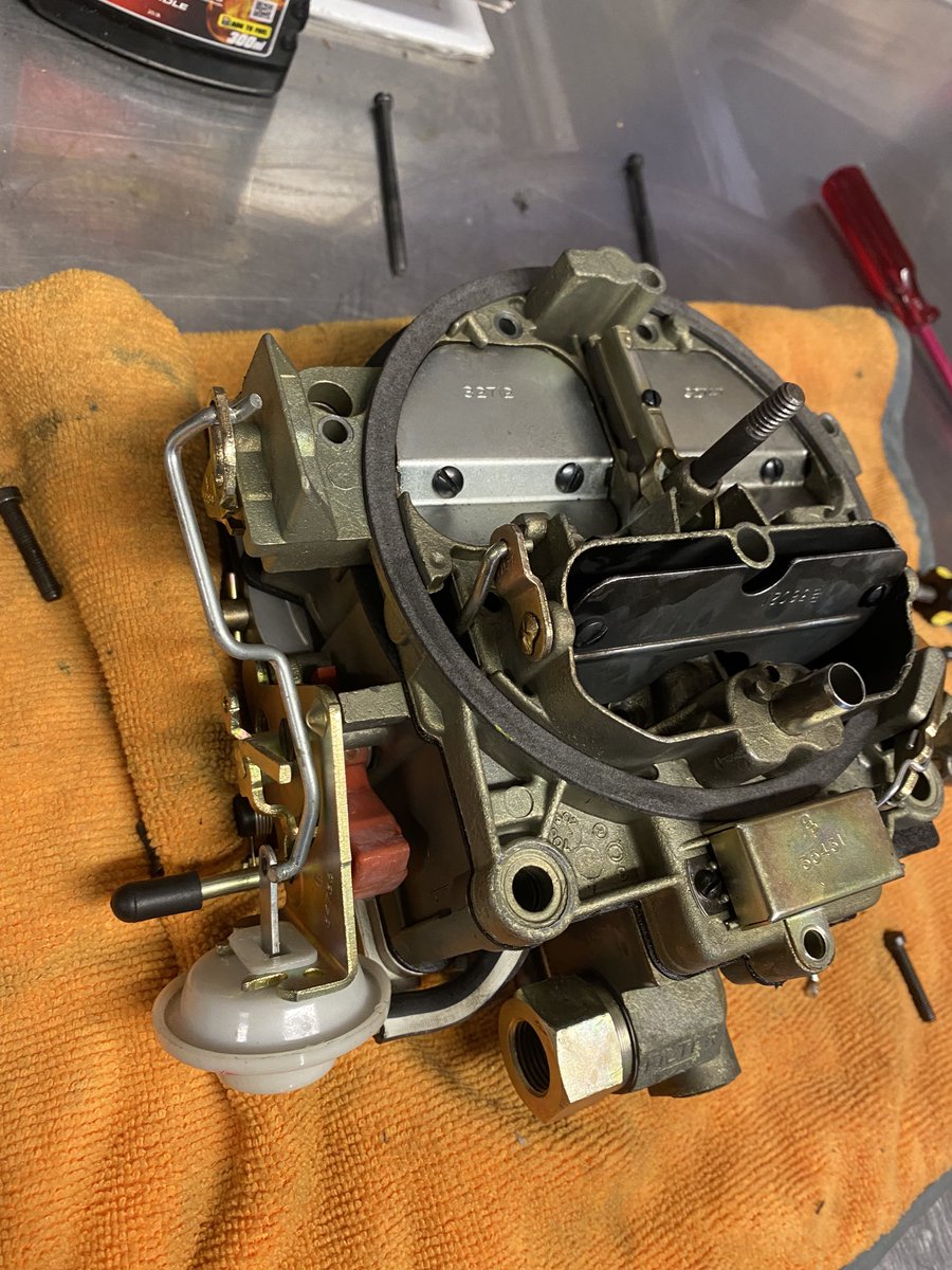 ScullyDamien's tweet photo. Princess is still having carburettor/fuel delivery issues! Removed, pulled down, cleaned, blown out, everything looks as it should. Back on. Runs!Cars! 🙄🤷😆 #Chevelle #SS396 #Quadrajet https://t.co/XutaDBrLtS