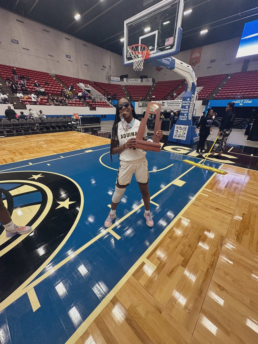gordonnkarina's tweet photo. K4 OUT! Thank you God for allowing me to finish the season healthy and on the right note. I’m officially a 5x state champion. So proud of my teammates and thankful for my coaches.Thank you DAD and MOM for everything❤️ Also, Thank you to my family, fans &amp; everyone who supports me. https://t.co/J73smGN8bu