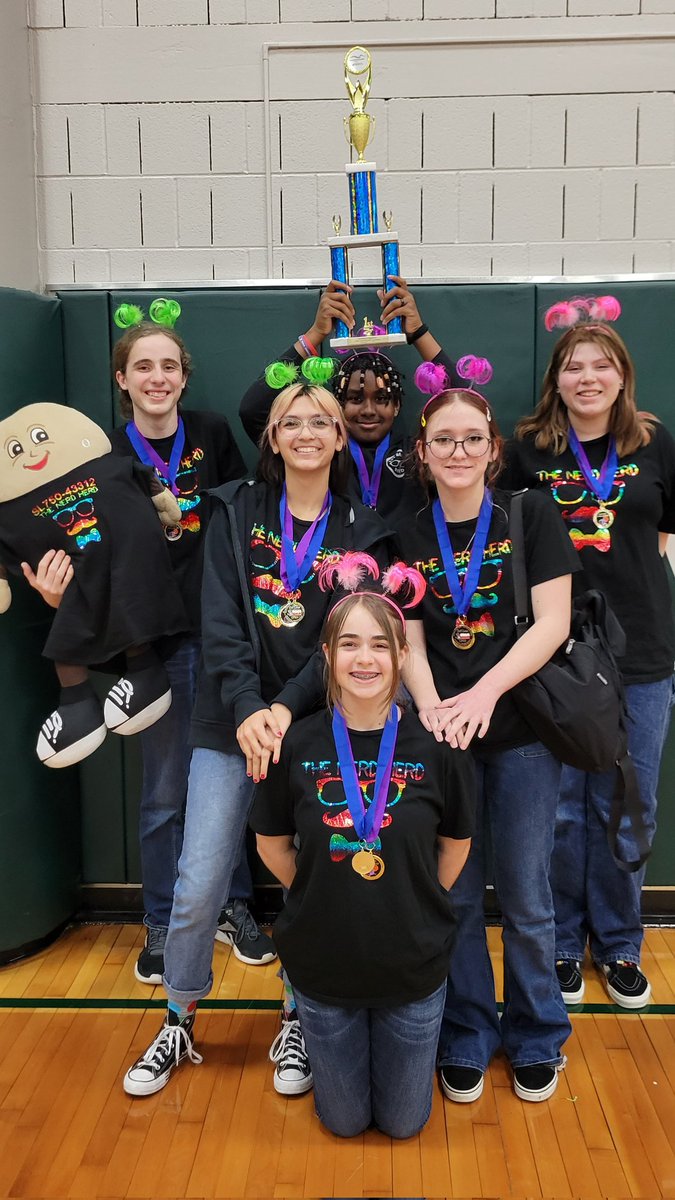 aprilng311's tweet photo. The Nerd Herd is headed to state!!! 1st place and high instant challenge!!!
Great job Mavericks!!!
@MRHSMavericks 

#gopurplecows 
#destinationimagination https://t.co/AnpUZkaDth