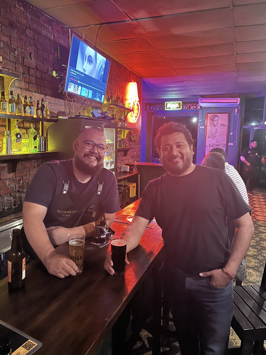 Baltimore_Bar's tweet image. Hace 7 años que empezábamos esta aventura de abrir un pub en Santa Ana. Hace 7 años y seguimos contando.