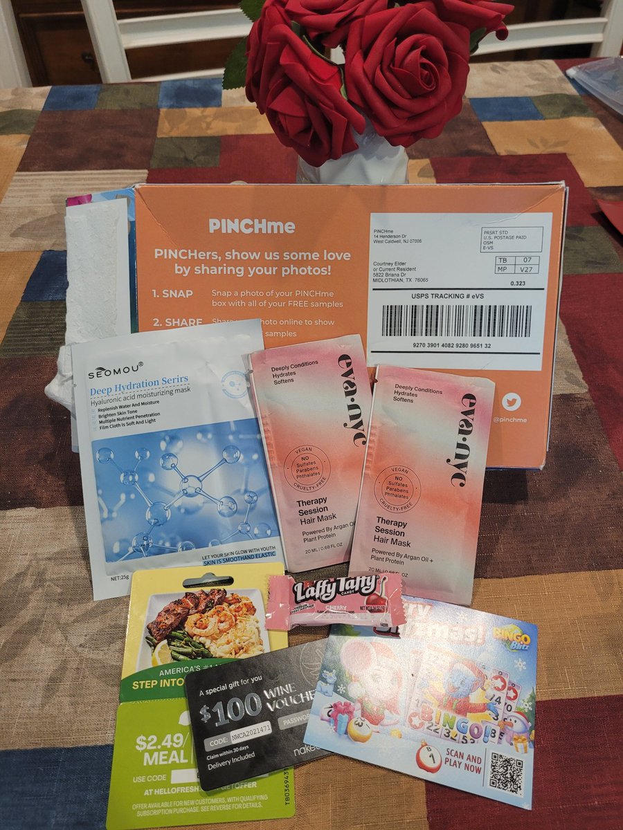 BabiiewolfiieR's tweet image. Hair mask was good smelt amazing! Left my hair feeling hydrated,laffy taffy was good, its 1 of my fav. candy&apos;s. Face mask left my face soft&amp;amp; didn&apos;t smell bad like most face masks do.
#pinchme #evanyc #laffytaffy #seomou #hairmask #deephydration #hellofresh #winevoucher #bingo