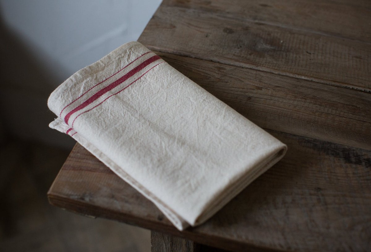 PilleVerone's tweet photo. These simple striped Napkins are perfect for any occasion!

https://t.co/duPMHuCiMo

#stripednapkins #napkins #linen #cotton #foodphotography #foodblogger #foodstylist #tablescape #tabledecor #tablescapes #everydaydining #kitchen #kitchentable #diningtable #dinnertime #diningroom https://t.co/zQNrl4LRVX