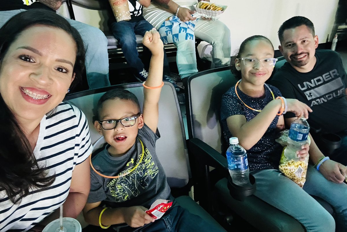 bazuviri's tweet photo. #hotwheelsmonstertruckslive https://t.co/CcDNbizU2X