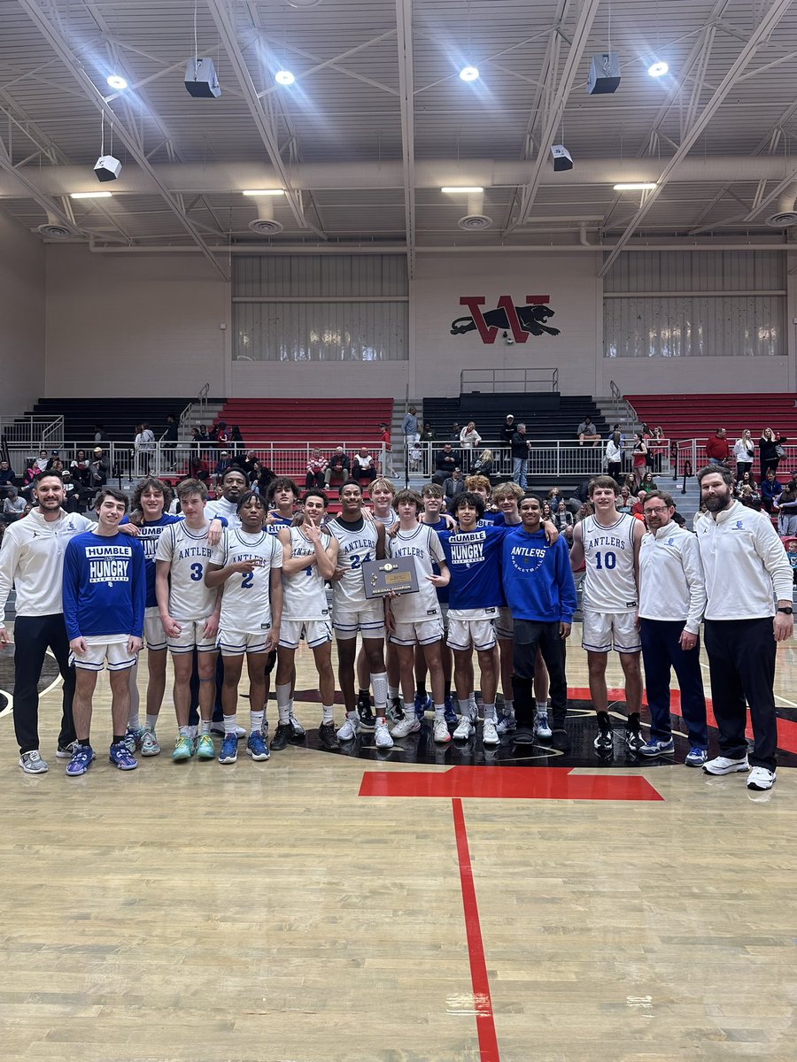 Deercreekbball's tweet image. Regional. Champs. 🏆