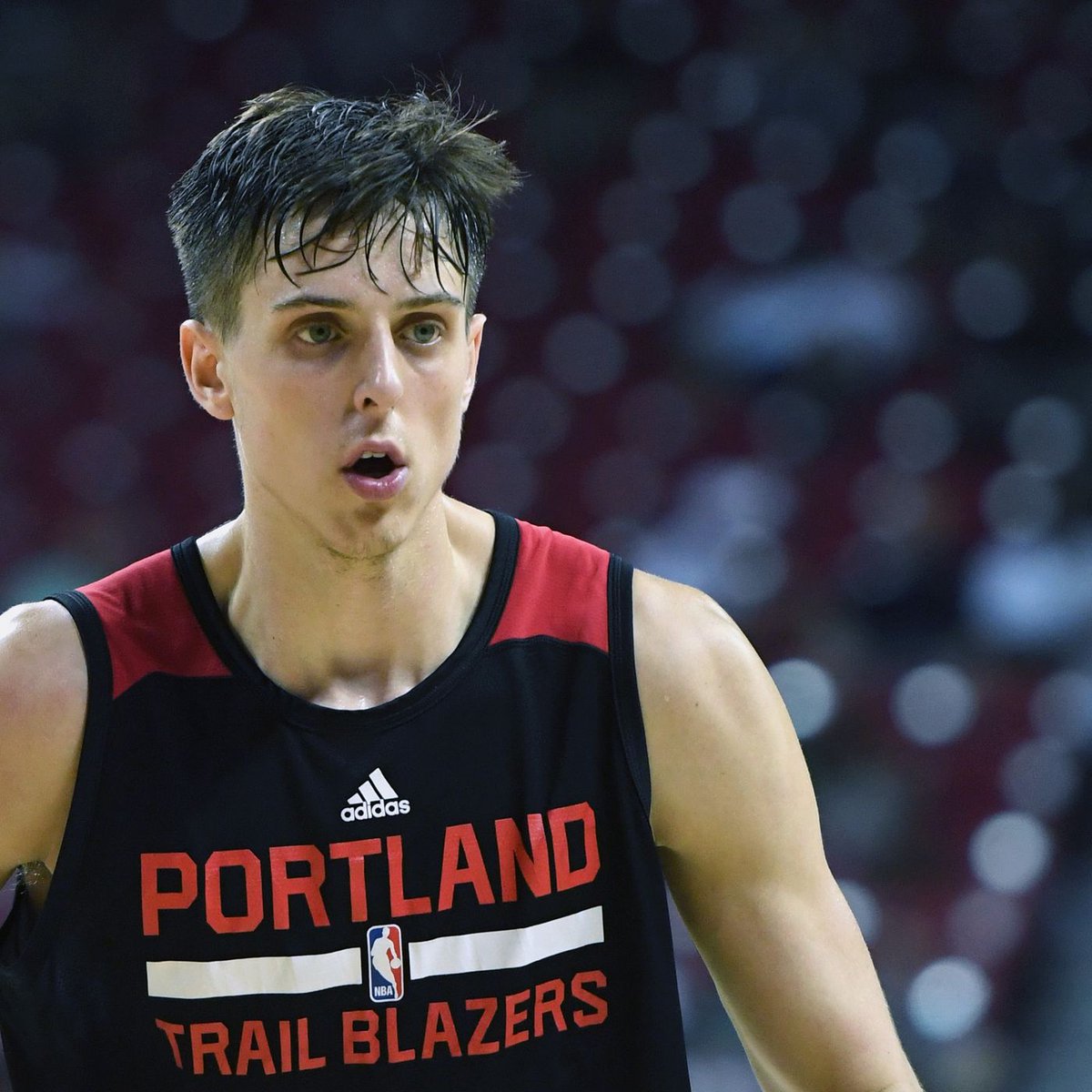 twheelskelley's tweet photo. Zach Collins looks like someone ran a Holocaust survivor pic through lensa to make him handsome https://t.co/k8gUuYslGz
