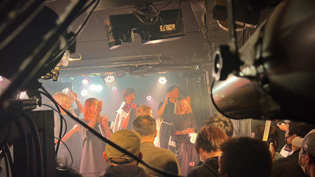 asako_MONA's tweet image. 萌可ちゃんの全国ツアー東京公演にいってきましたああ🐶♡
声も出せて、今まで見たLIVEで一番お客さんとの一体感が最高でした🙌🏻
私は階段の隙間から見てましたが、
会場満杯の人で感動しました🫶🏻🥲

福岡公演が決定してわたしも全力でがんばりますうううう🔥
#PRINCESSPROJECT
#川森萌可 
#プリプロ