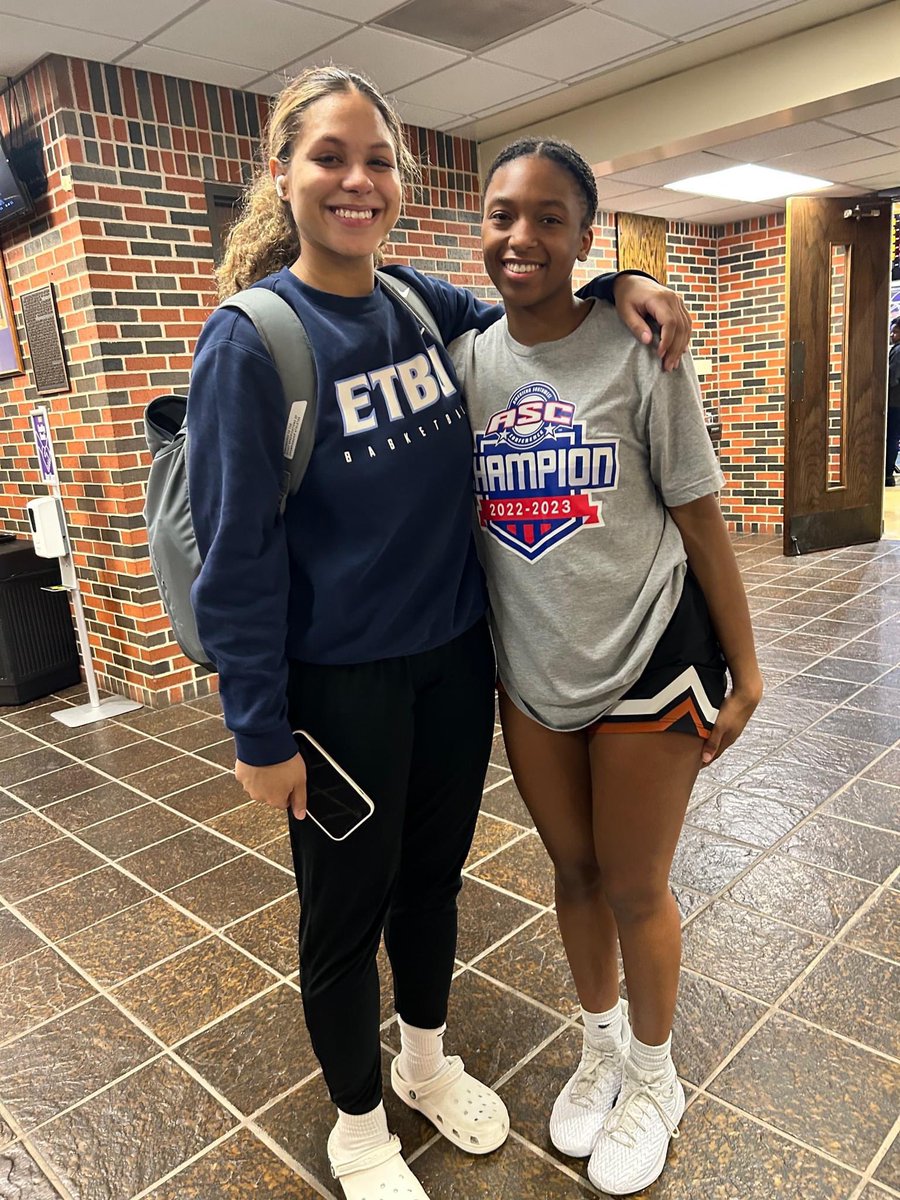 Dfwhawks's tweet photo. Former HawksFam Jayla Hall and Trystan Clark battled today in the ASC Conference Championship! Great job @UTD_WBB over a solid @ETBU_WBSK Squad! #HawksFam #HardWorkAintEz https://t.co/zyuXFfVgEr