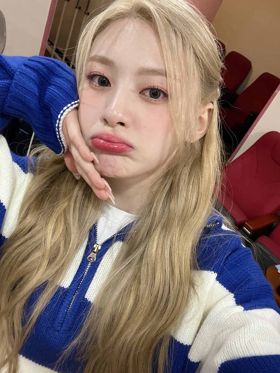 팡 tweet media