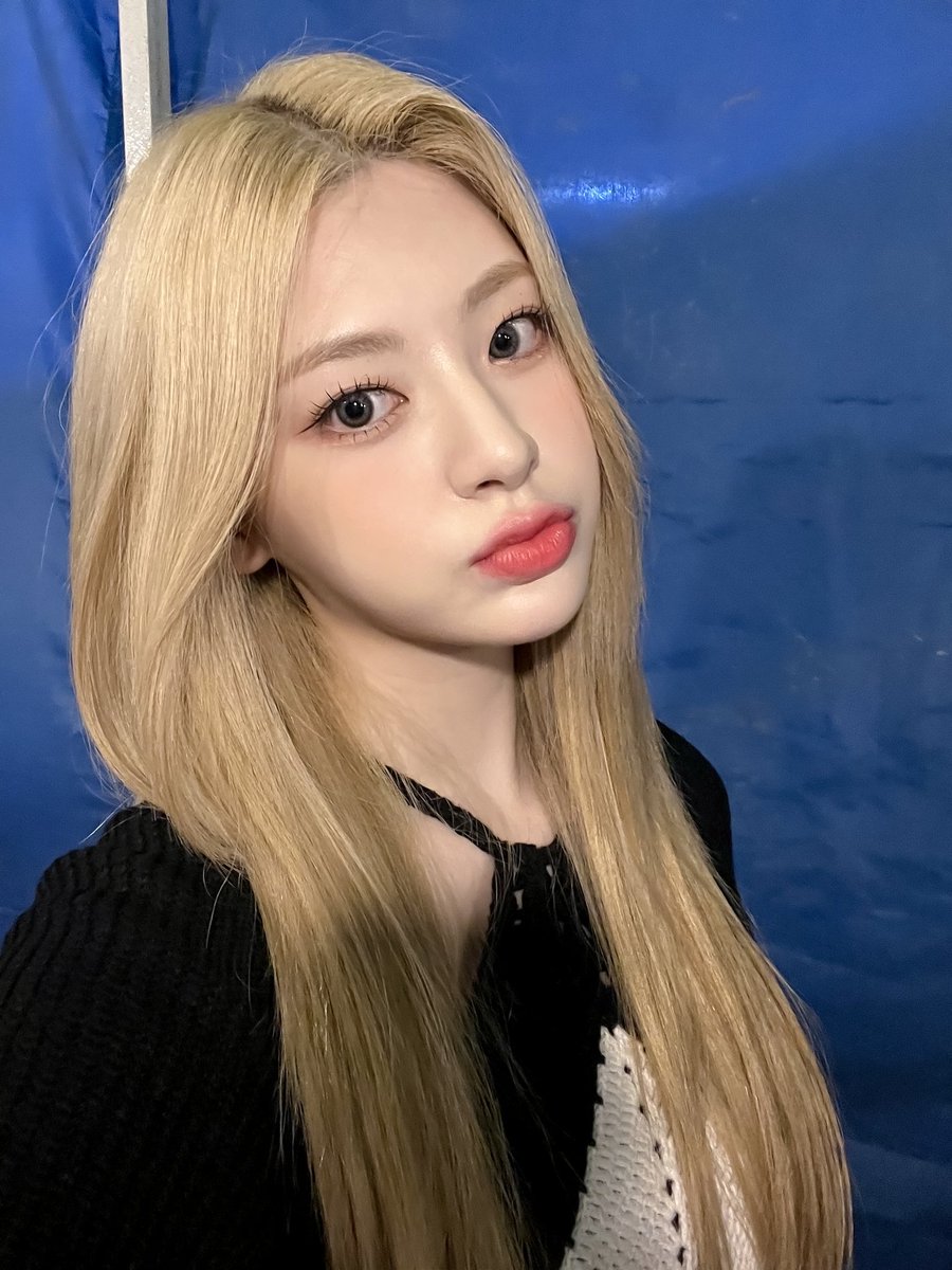 팡 tweet media