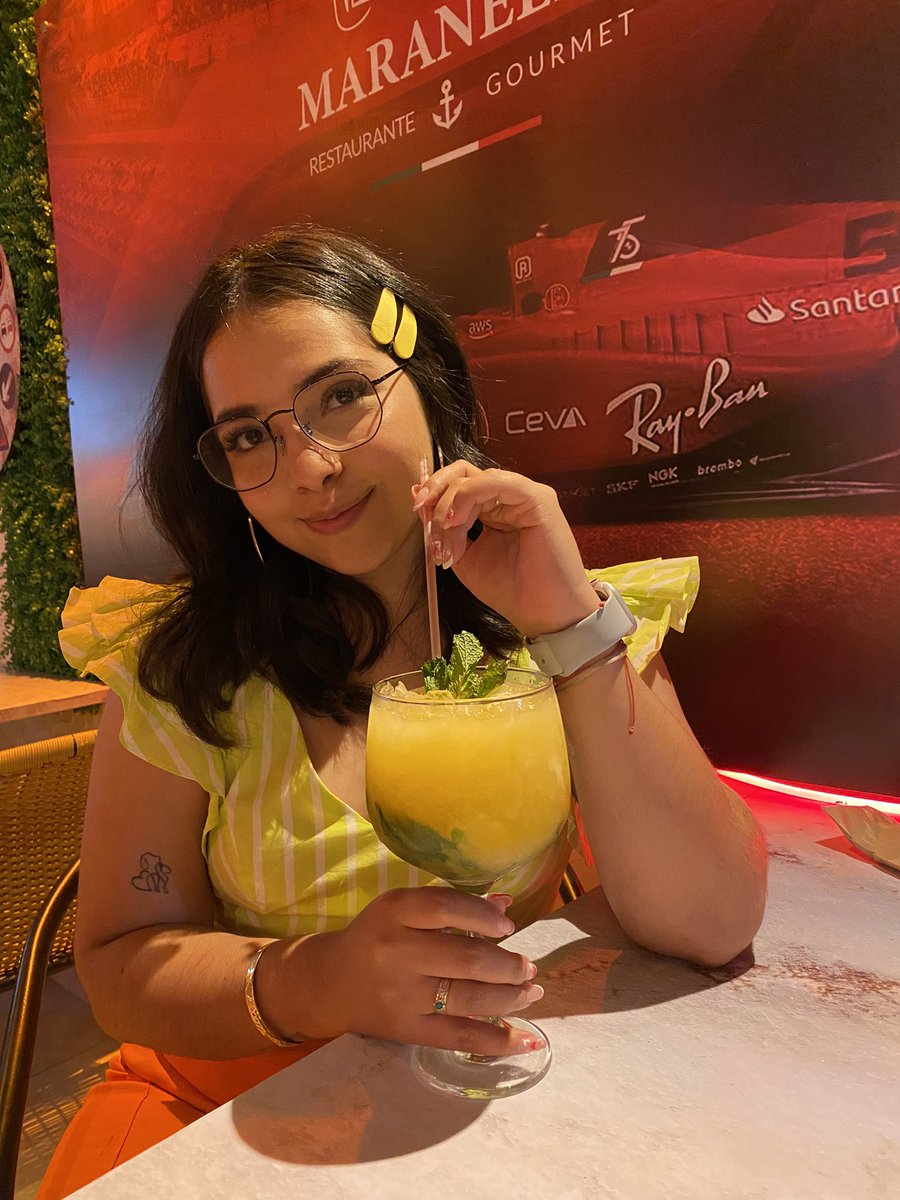 María Angélica tweet media