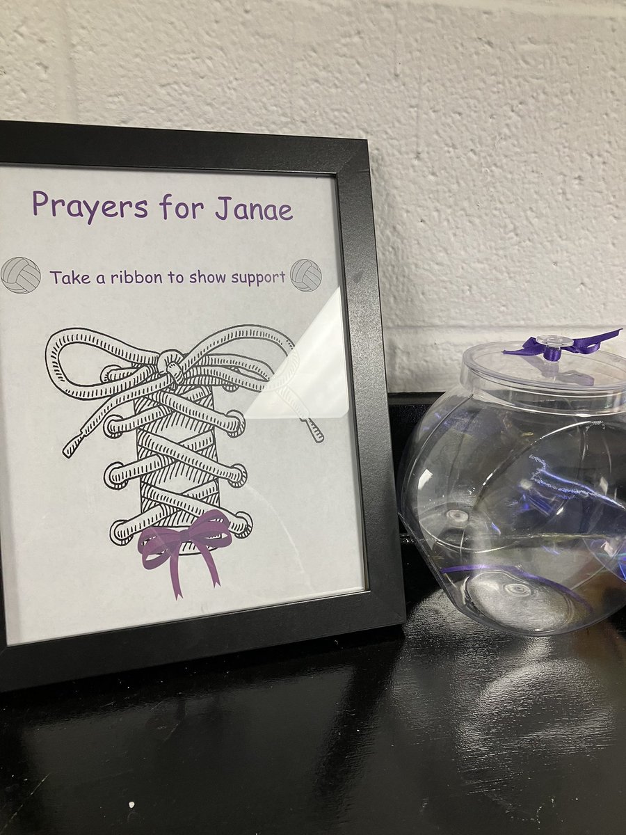 ami_young90146's tweet photo. Today we were on the court for our big tourney.  The amount of purple I saw today was great to see.  Many teams wearing purple ribbons, purple wrap, purple tees- love the volleyball community #prayersforjanae #volleyballfamily #playfornae https://t.co/MUiklIbTRp
