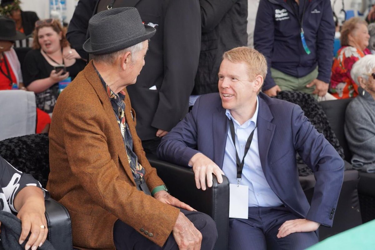 LabourMaoriNZ's tweet photo. ☀️ It was a privilege to guide @chrishipkins, as he got out & met the people kanohi ki te kanohi on his 1st visit to #Matatini as PM. “I’ve never been to #TeMatatini before.I can see why they call it the Olympics of #KapaHaka! What an amazing celebration 😊 I’ll be back next time https://t.co/NgpSXIxshj