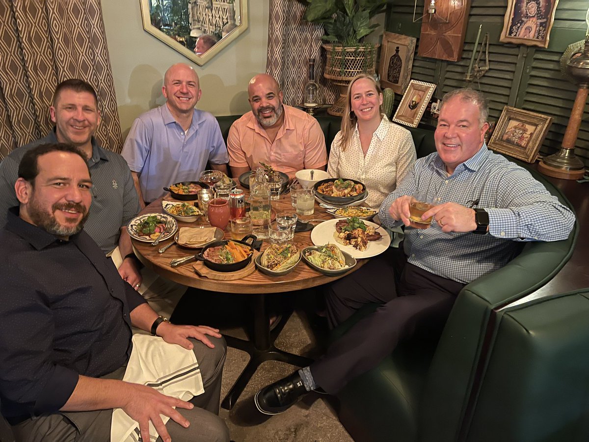 oregoncmaa's tweet photo. Oregon CMAA Chapter members enjoying at #CMAA2023 https://t.co/13vxfaHTyQ