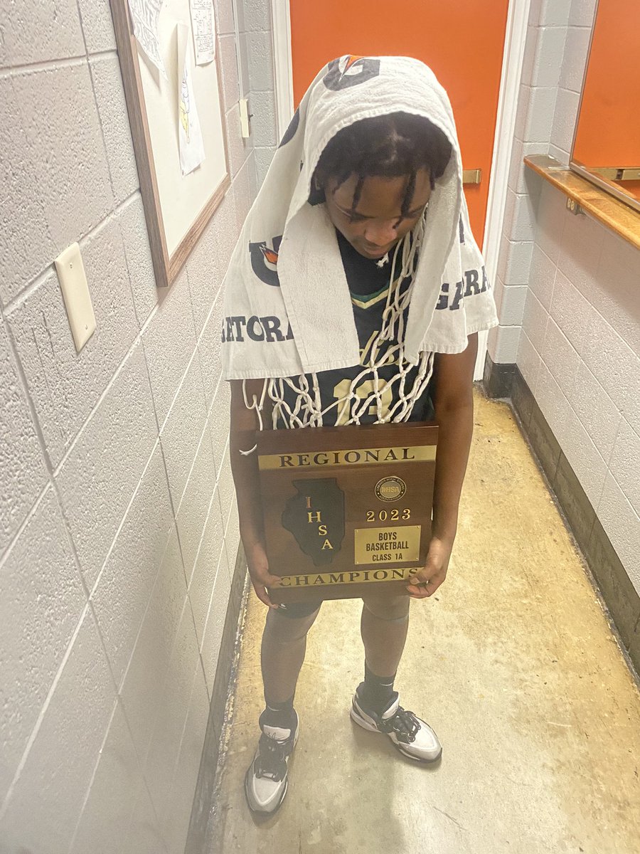 freakathlete_'s tweet photo. Few pics from me and my team last win on Friday Regional Champs.Its not over just yet we’re not finished with our mission.🥷🏾 https://t.co/5LzdgnNmMo