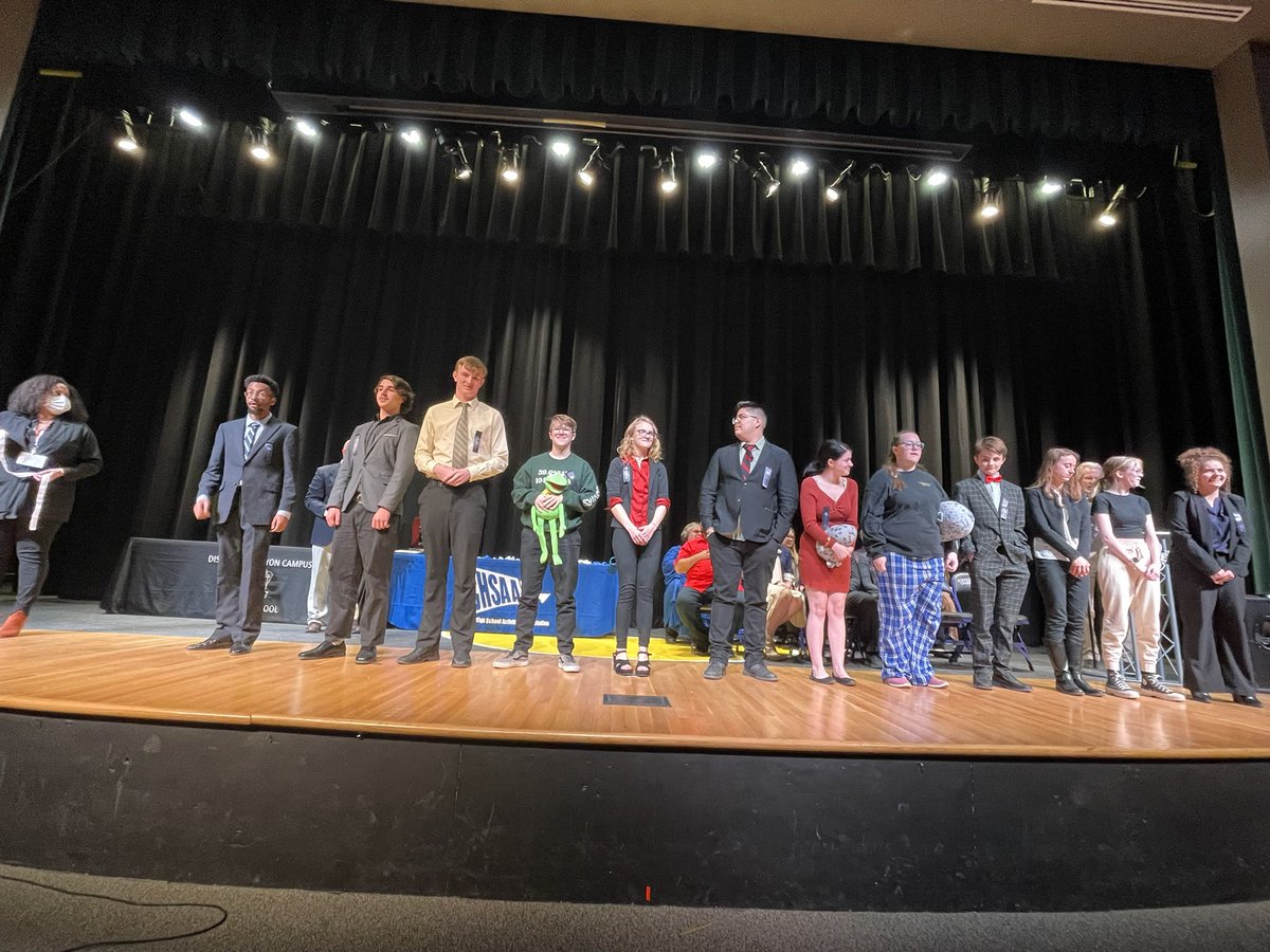 chsaaspeech's tweet photo. Congrats Humor Interp award winners! #23chsaastatespeech #copreps @chsaa https://t.co/DQ6QGJDI1x