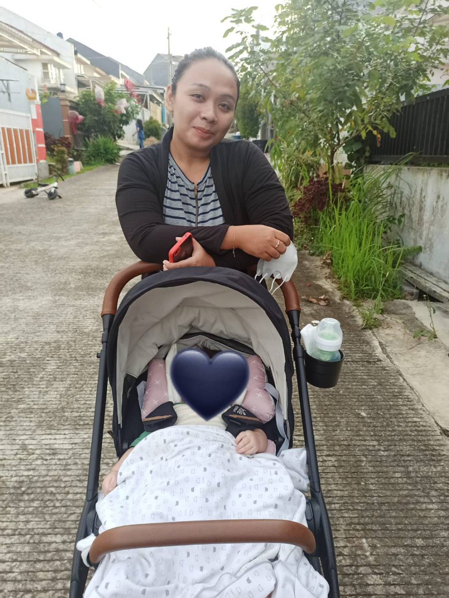 agriantisthg's tweet photo. Tweet ini sbg info agar ga ada lg yg merekrut org ini:
NURJANAH/NURZA/NURZHA-pembantu/ART/29 thn
Asal Depok, keluarga di Cikini, KTP Cakung

ART ini kabur &amp; mencuri perhiasan kami. 
Info terakhir di rmh pacarnya: FADIL-penjual brownies-Cisarua. 
Mohon info kalau lihat atau kenal https://t.co/xa6nf4MeMy