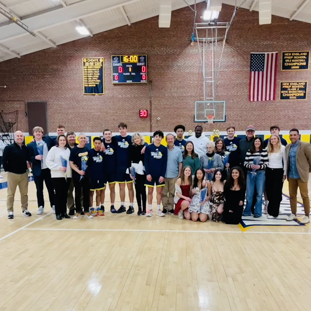 ChoateHoops's tweet photo. Friday night we celebrated a #special group of seniors and post grads with a packed house and huge win over rival Deerfield 73-62 to reach 19-6 overall, 15-4 in Class A, which marks the most wins of any #NEPSAC Class A squad this season‼️ #Journey

#ChoateFam 🤝  #PLAYOFFS🔥 https://t.co/cAaA4bPnK0