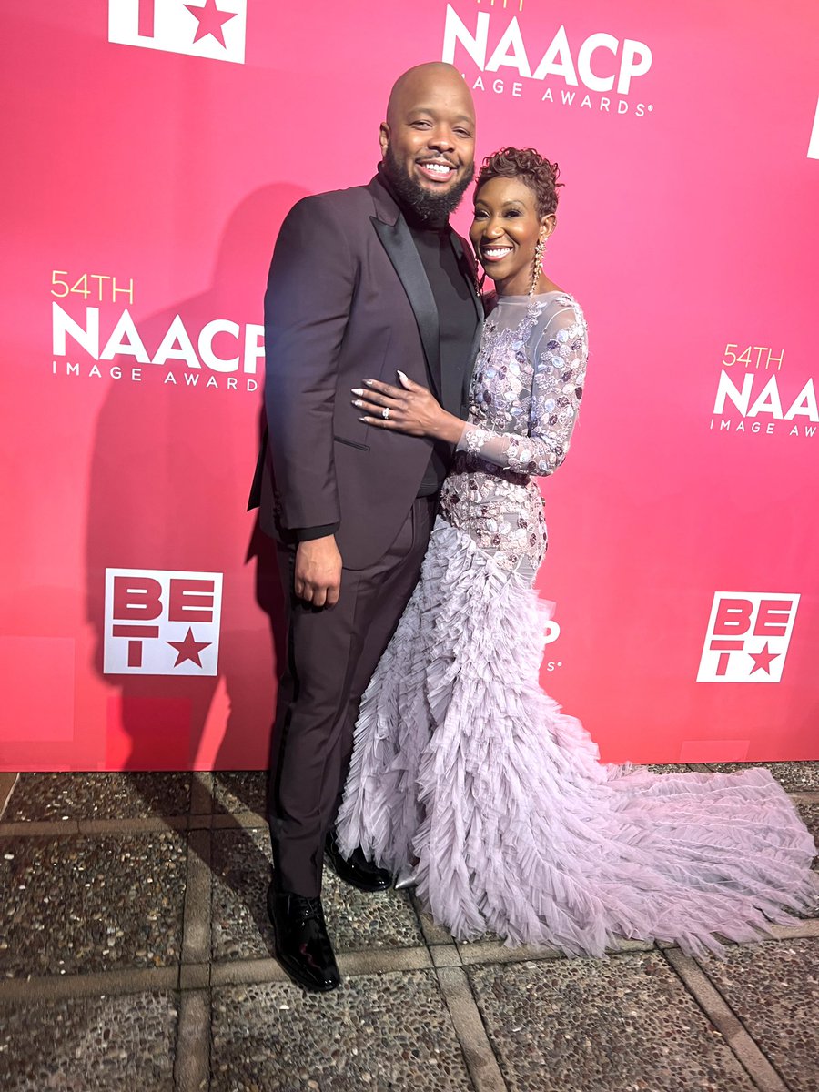 KevOnStage's tweet photo. Lis look so good! She bout to get this NAAC PEEN.  @MrsKevOnStage https://t.co/o65X9tHoh5