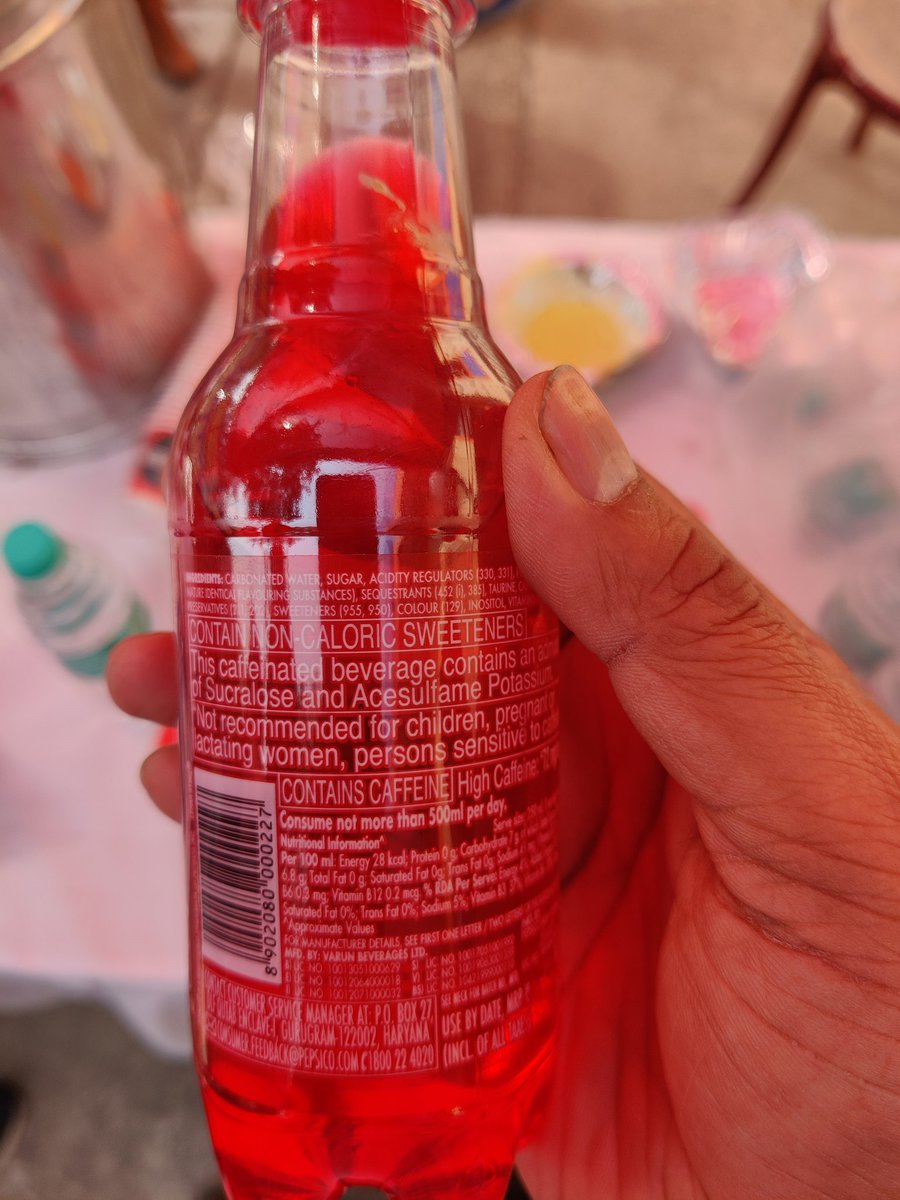 #Income-#Health #Hypothesis  
Yesterday, a pregnant woman along with her 8-10 yrs kid were drinking this juice. 
Out of curiosity I took up the same bottle and saw a very clear warning. 
In next moment the entire family sat in their BMW car & disappeared.
#HealthWarnings