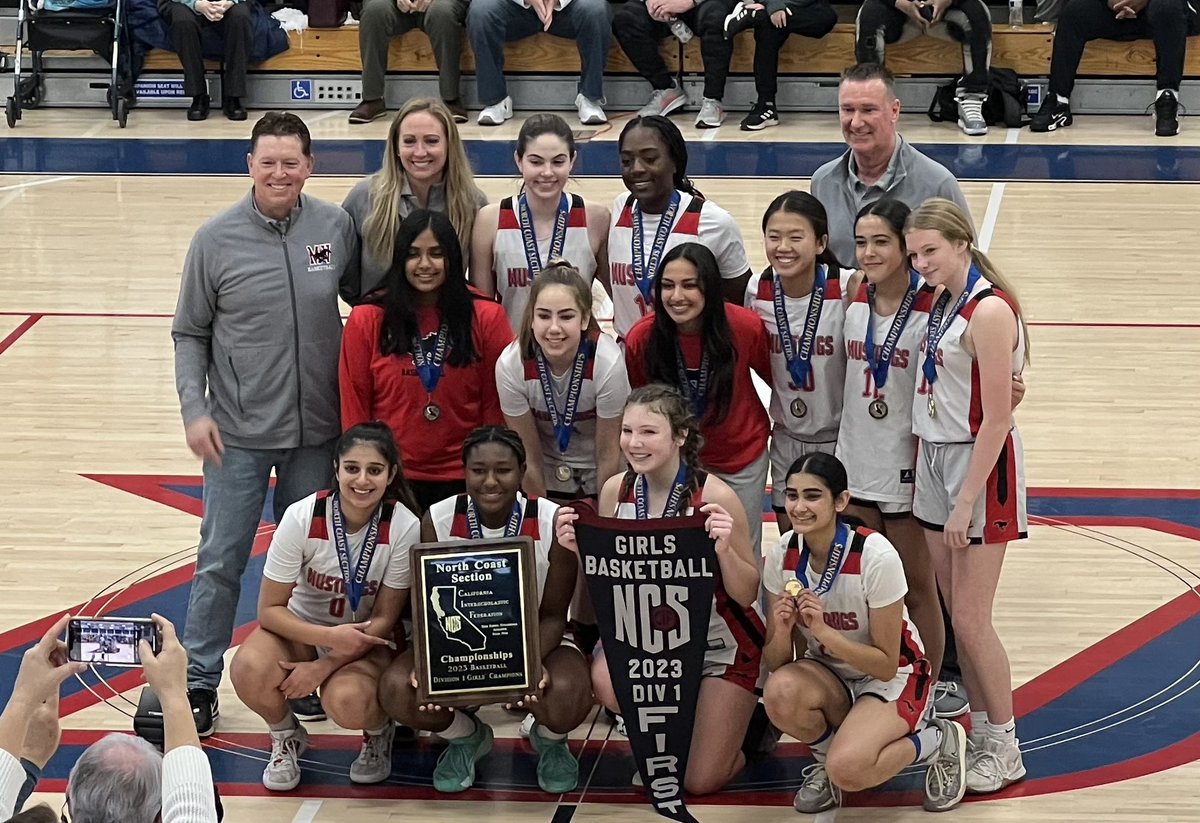 katharinerudd's tweet photo. Congrats to @_MV_Athletics WBB for winning NCS D1 Championship, our freshie @_alyssahoops 💕🏀💕@TeamKiddNorCal @JKS_Coach_A https://t.co/IkikxCjgTV