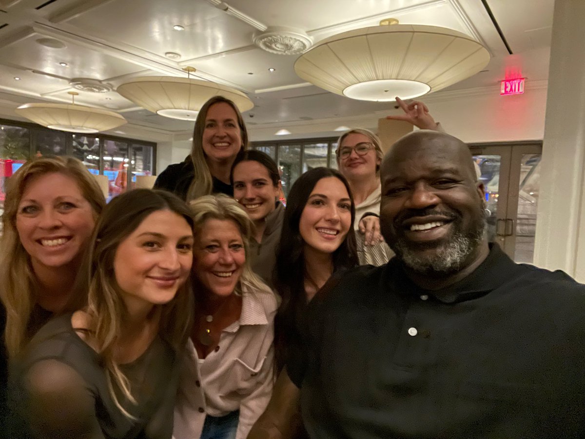 And there you have it! What happens at @parkerseminars stays at Parker Seminars 😉 Swipe to see what celeb we met this week!

See you all next time! #TeamChiroTouch #chiropractic #parkervegas #parkerseminarslasvegas #chiropractic #parkervegas2023