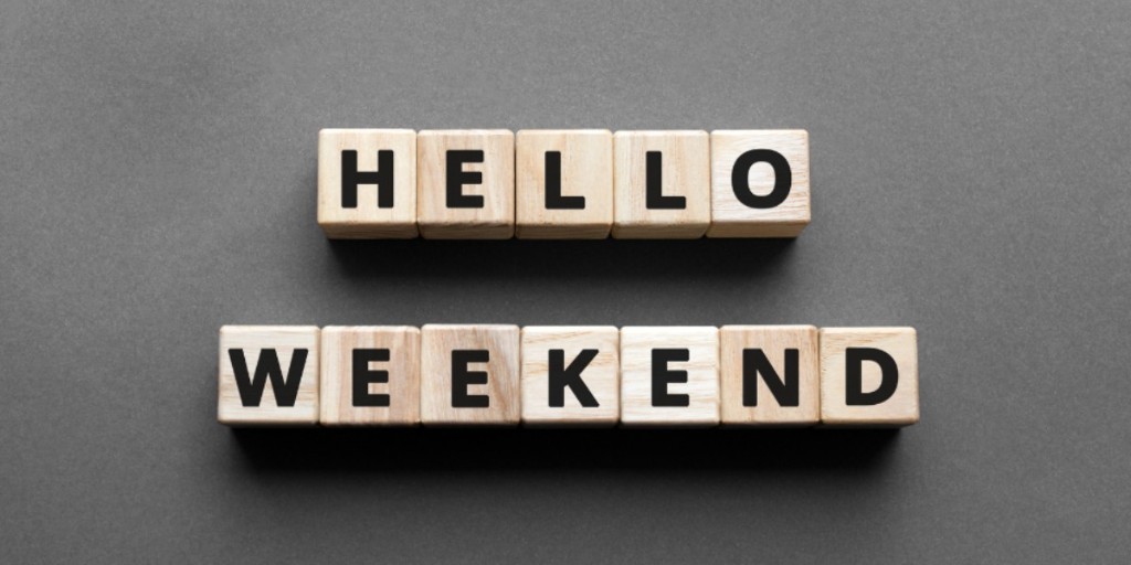 Well Hello Weekend!  🙌 🤩 👏 😴
Happy Weekend to you and yours from LuuF!

#LuuFbeds #happyweekend #sleepin #weekendfun #breakfastinbed #LuuF