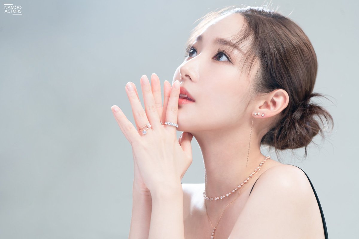 PMYIFANSUNITED's tweet photo. Our pretty angel #ParkMinYoung ✨✨✨❤️

 #박민영 #朴敏英 #パクミニョン #パク・ミニョン https://t.co/BnQdcqLpCc