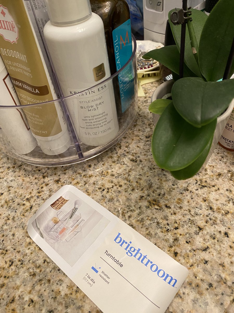 denreynkat's tweet photo. @target I can’t say how happy I am when a product label comes off easy and clean👍🏻💯😊#brightroom #targetforthewin https://t.co/IQRdAA3qj4