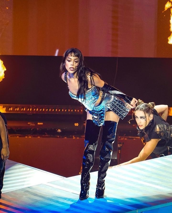tweetsdedanna's tweet photo. la princesa del pop latino en su tercer auditorio nacional esta noche ❤️‍🔥 https://t.co/NtIeztcnDS
