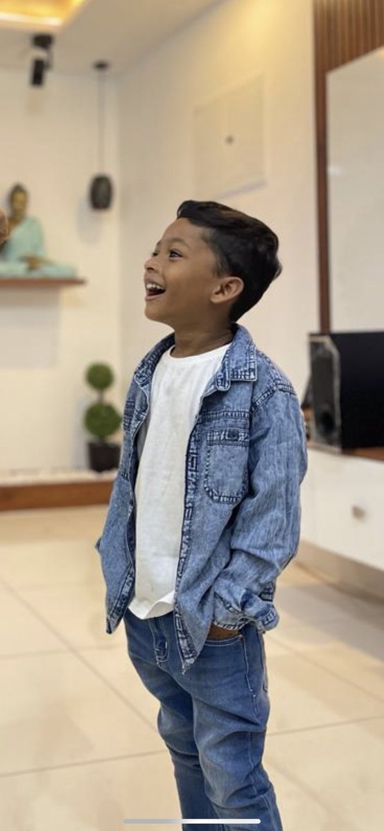 YokshithVedanth's tweet photo. Nothing beats seeing the kid happy 🤩 

#YokshithVedanth #LittleBoy #LittleKid #LittleMan #KidYoutuber #YoutubeKid #ActiveKid #StylishKid #KidFashion #FashionKid #ModelKid #KidModel #IndianKid https://t.co/8IBOFwsP6R