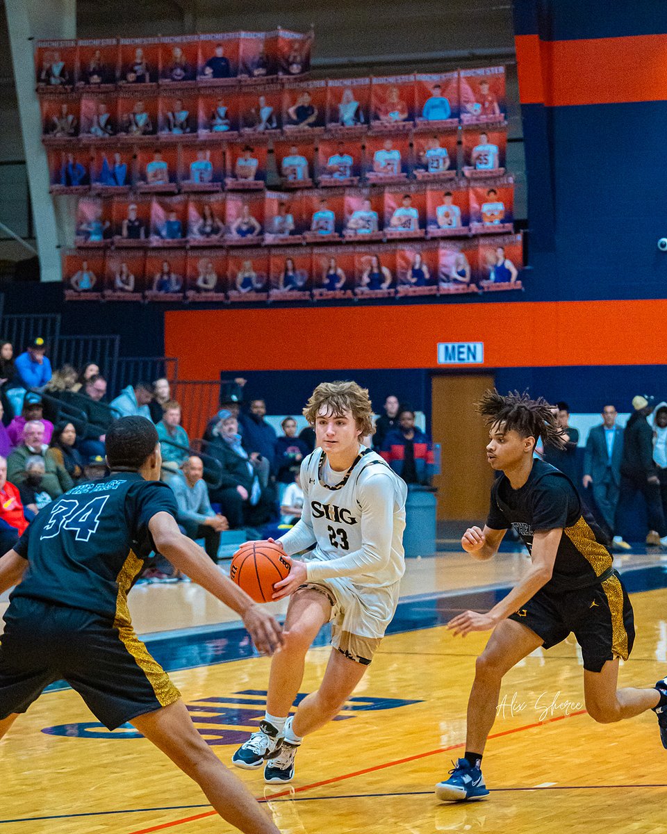 Channel1450com's tweet photo. Sacred Heart Griffin vs Southeast Boys Regional Basketball Photo Gallery by Alix Sheree https://t.co/IsFncuPCwk https://t.co/erwHCRLTtj