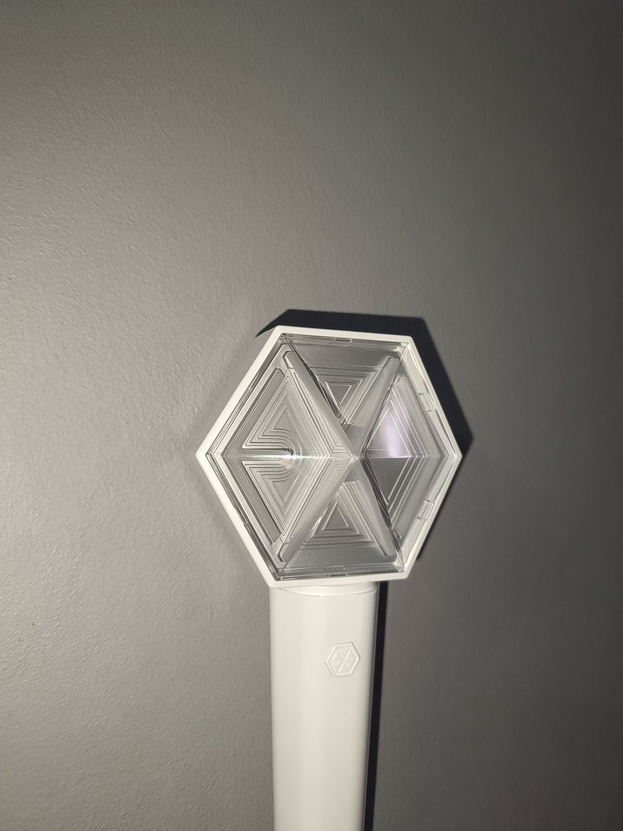 chanyeolloeyy_'s tweet photo. WTS 🇲🇾| EXO OFFICIAL LIGHTSTICK VER. 3
📌 QUALITY : 9.5/10
📌 FREEBIES GIVEN
📌 RM 110
📌 PRICE EXCLUDE POSTAGE
📌 DM TO BUY (SERIOUS BUYER ONLY!)
#pasarEXO #EXOLIGHTSTICK #EXO @pasar_EXO
#WTS #EXOL https://t.co/Tw0PuKNw6g