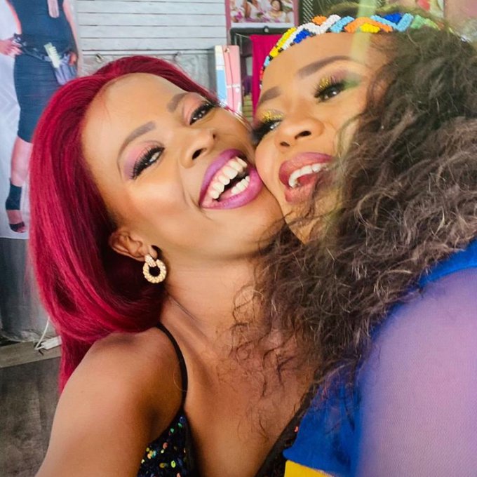 Happy birthday chomi uyayazi yonke into lide ibali but uyandazi ndingumntu onjani xandi grand mna 🤣🤣🤣uvele