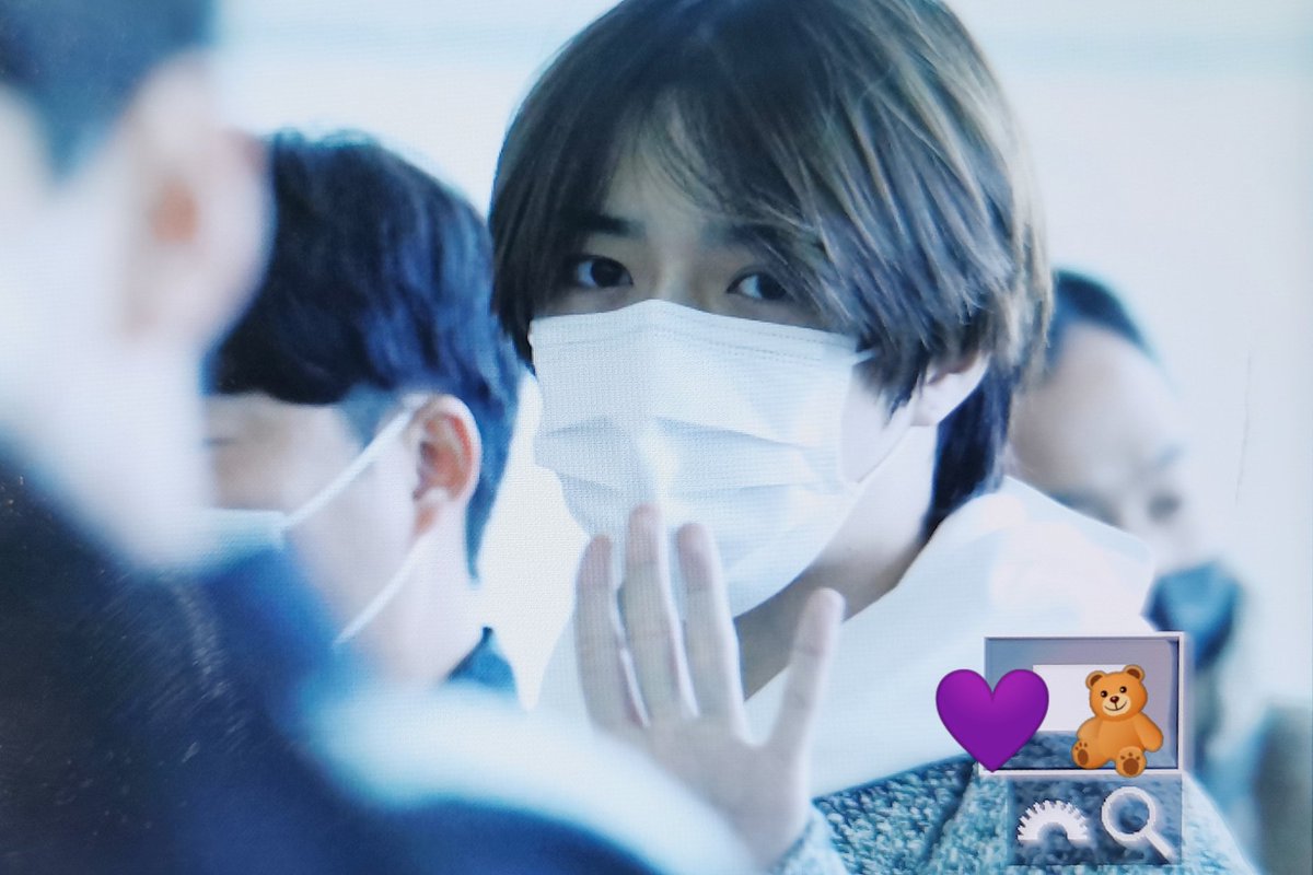 Jadununa's tweet photo. 230226 ICN출국
오늘도 인사 잘 해준 우리 곰돌이 ㅜㅜ
무사히 잘 다녀와~🧸
#투모로우바이투게더 #범규 #투바투
#BEOMGYU #TXT #TXT_BEOMGYU https://t.co/jcBCmy7WJT