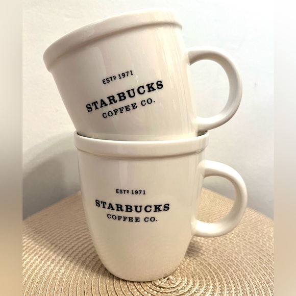 PillowTalkConfi's tweet photo. So good I had to share! Check out all the items I'm loving on @Poshmarkapp #poshmark #fashion #style #shopmycloset #kipling #starbucks #disney: https://t.co/tNIf83I1Ub https://t.co/lOeAbadxt3