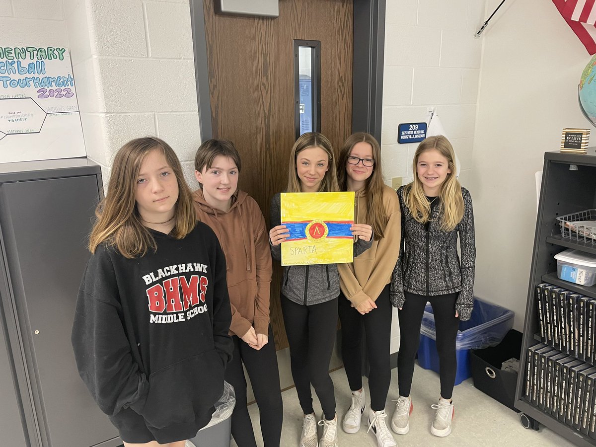 Mrs_MathewsNPMS's tweet photo. We became citizens of city-states from Ancient Greece and competed in the Greek Olympics this week! Here’s some of second 2nd hour 🤩 https://t.co/EzWmHniMLl