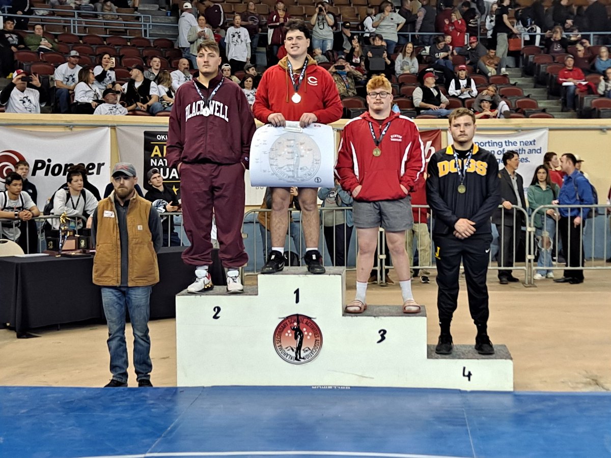 comanche_times's tweet photo. Comanche's @kooper_douce (Kooper Doucet) wins Class 3A State Championship at 215 pounds. #okpreps https://t.co/TSATse8br0