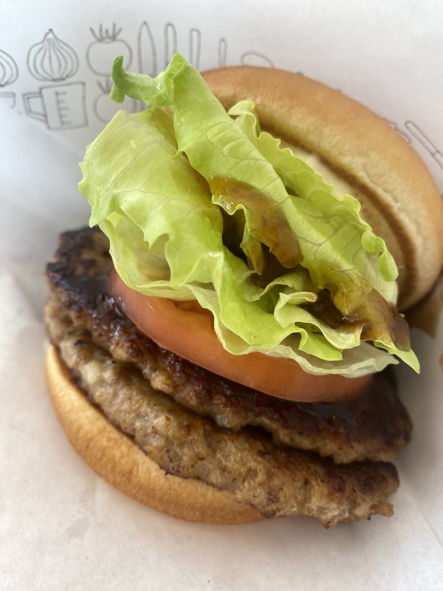 けんた (@oosaka2023) on Twitter photo モス大きくて美味しいー! モス大きくて美味しいー!