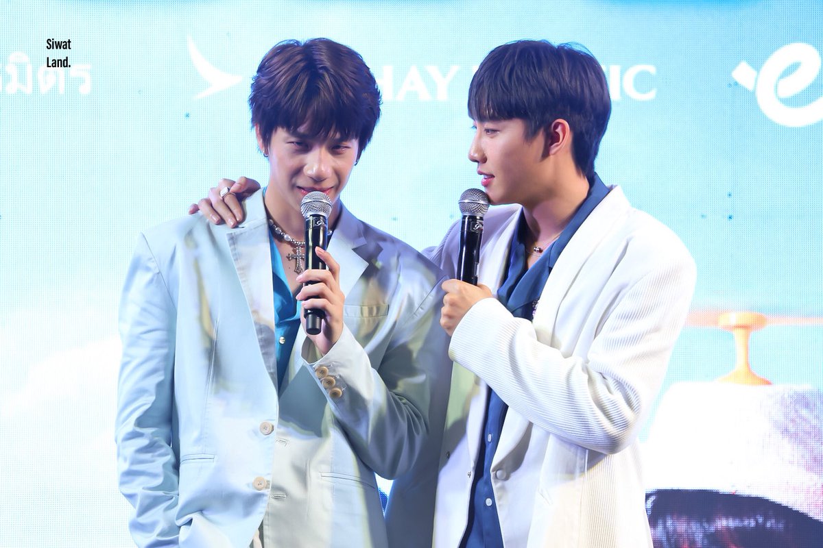 SiwatLand's tweet photo. ครับ
_______

#HongKongAirportXPromMark
#MSIWAT
#prompayy
#พร้อมมาร์ค https://t.co/0QO9MSPKlw