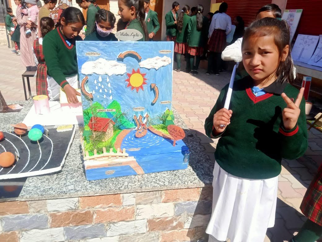 MYBharatHQ's tweet photo. The Catch the Rain Campaign, which was launched by @NYKKULLU1 in collaboration with Gurukul International School, featured a competition for presentations on water conservation models.

#CatchtheRain #Waterconservation #saverainwater #sciencemodels #Youth #India https://t.co/aixMRDYt1I