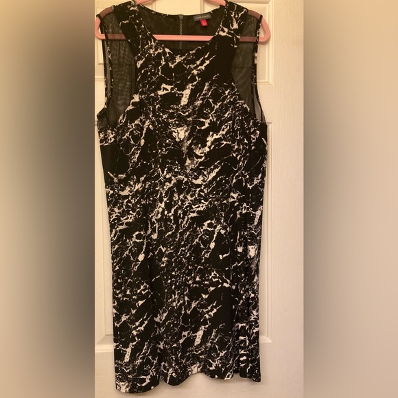 stephaniewolte2's tweet photo. So good I had to share! Check out all the items I'm loving on @Poshmarkapp #poshmark #fashion #style #shopmycloset #hm #forever21 #vincecamuto: https://t.co/nQssmzoWBN https://t.co/DlzIcYFIUS