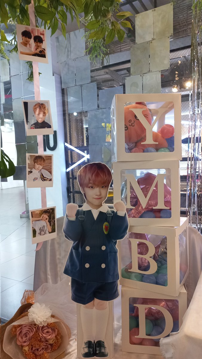 Earthhhs's tweet image. ยุนมินเดย์ วันของยุนมินนี่♡🎂🥳🎉 
#윤민 #yunmin
#HAPPYYUNMINDAY
#0226WithLoveYUNMIN