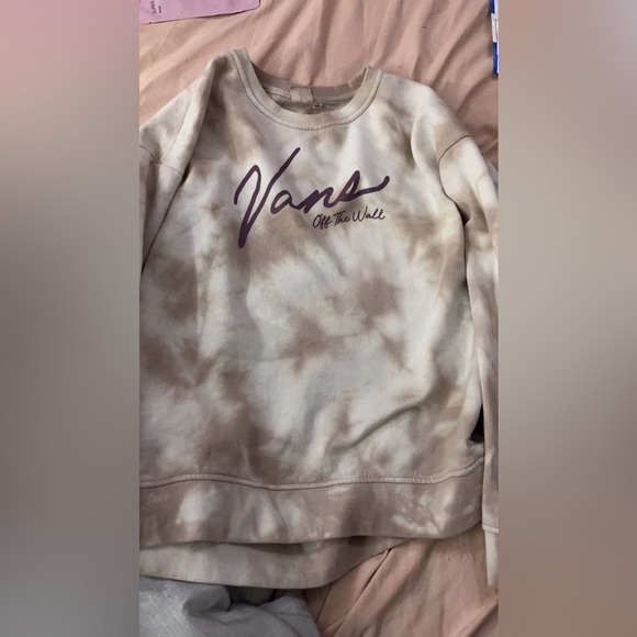 RondaRead's tweet photo. So good I had to share! Check out all the items I'm loving on @Poshmarkapp #poshmark #fashion #style #shopmycloset #vans #intro: https://t.co/dBJGH2Zg0Q https://t.co/Fz2G2kHLTx